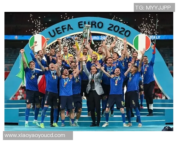 足球球星在社交平台分享个人心情和训练生活，粉丝互动热烈支持